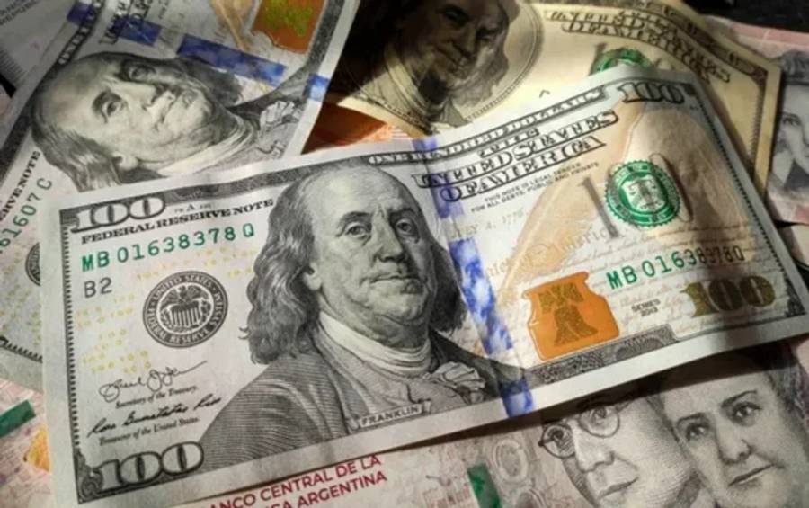 Ecuador fijó en 482 dólares el salario mínimo mensual para 2026