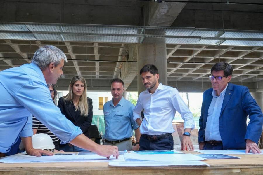 Pullaro recorrió la obra del Instituto Superior N° 8 “Almirante Guillermo Brown”