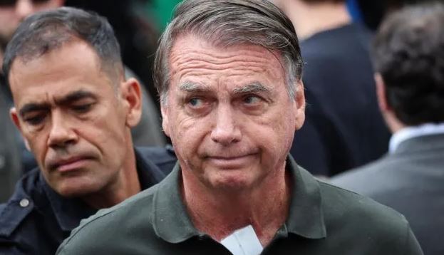 Brasil: la Justicia autorizó una salida controlada de Jair Bolsonaro para una cirugía durante las fiestas