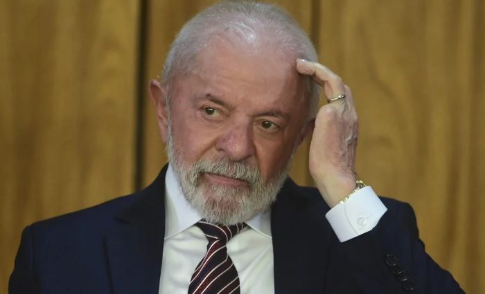 Brasil aumentará el salario mínimo a 293,7 dólares desde enero de 2026
