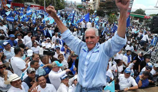 Honduras: OEA avala triunfo de Asfura; Castro afirma que no estará “ni un día más, ni un día menos” como presidenta