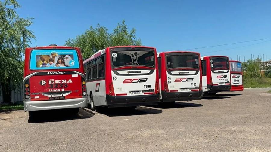 Se normalizó el servicio de colectivos tras las asambleas de choferes en cinco líneas