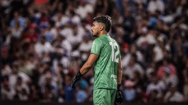 Renzo Bacchia espera la firma y Unión define su futuro con Lucas Meuli y Froilán Díaz