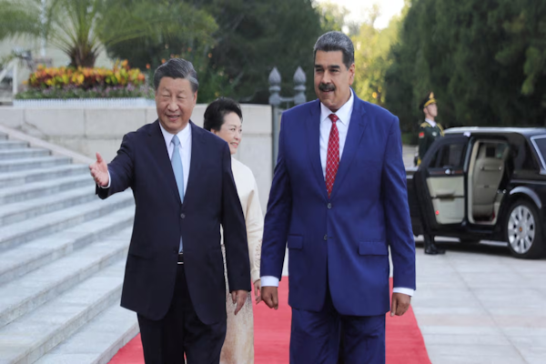China le pidió a Estados Unidos que libere a Maduro