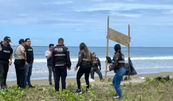 Macabro hallazgo en una playa de Ecuador: cinco cabezas humanas aparecieron colgadas en un enclave turístico