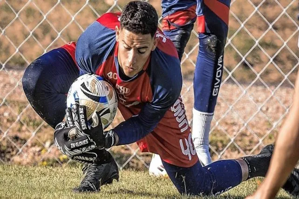 Lucas Meuli saldría de Unión en busca de continuidad en otro equipo