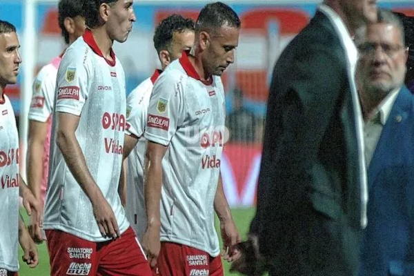 No aparecen clubes para Corvalán 