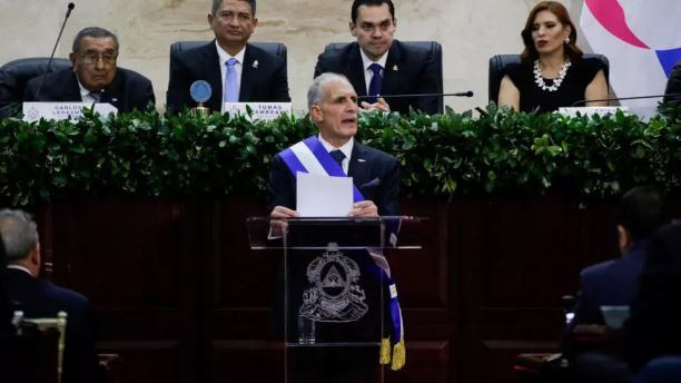 El conservador Nasry Asfura juramenta como nuevo presidente de Honduras