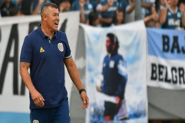 Almirón busca ganarse a los hinchas de Rosario Central