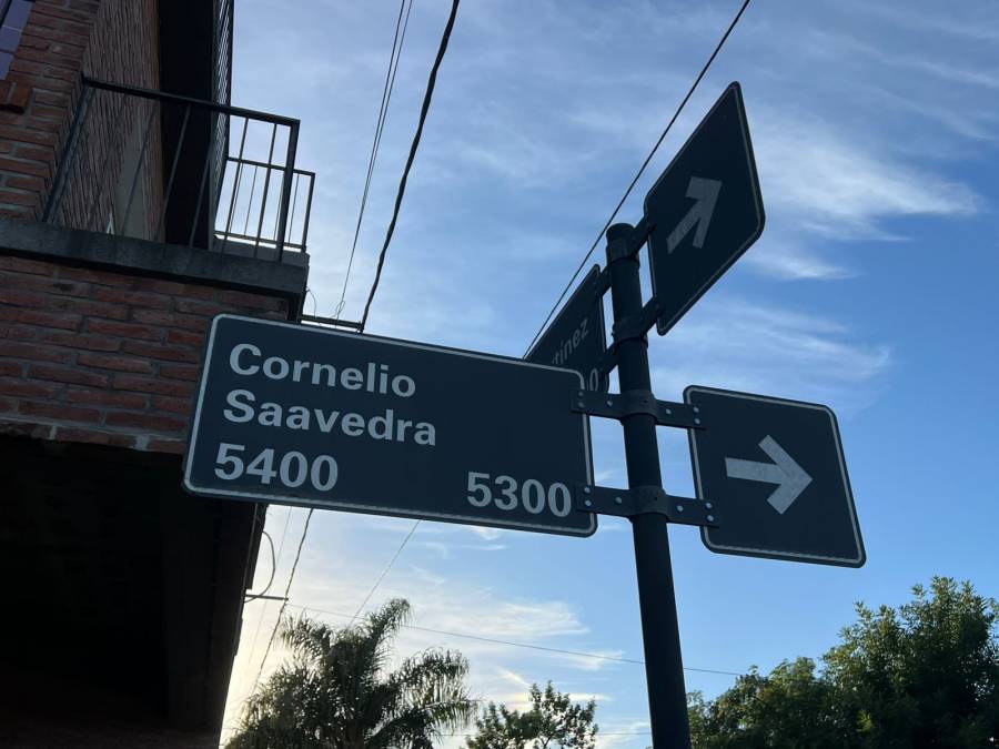 Robaron 50 mil dólares y dos millones de pesos de una vivienda de barrio Los Hornos