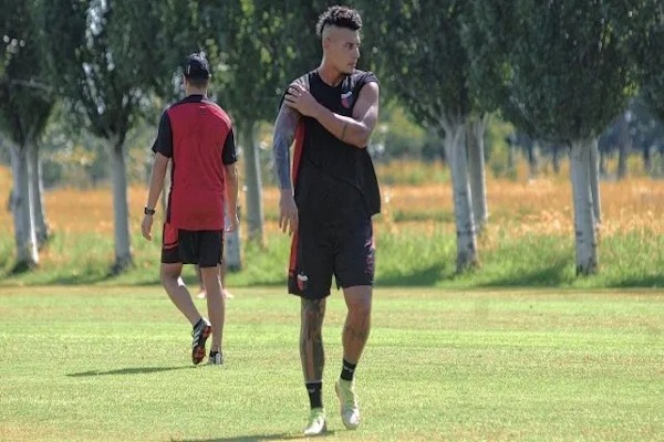 Colón espera por Bonansea para jugar ante Ferro