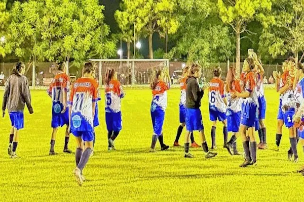 Arrancó la Copa Ciudad de Santo Tomé de fútbol femenino