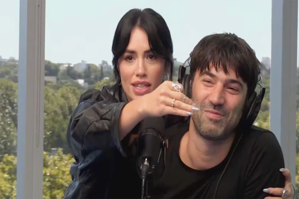 Lali Espósito mostró su anillo de compromiso