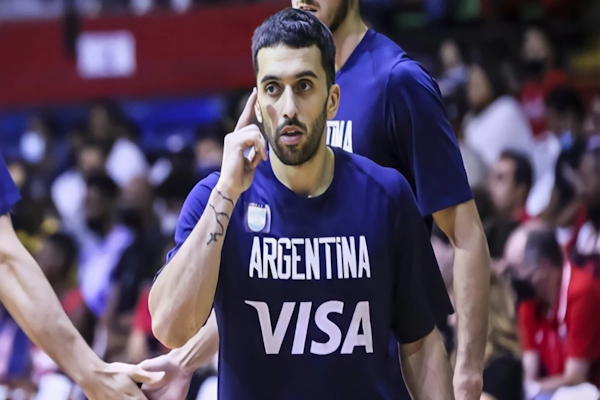 Facundo Campazzo llegó a 100 partidos con la selección 