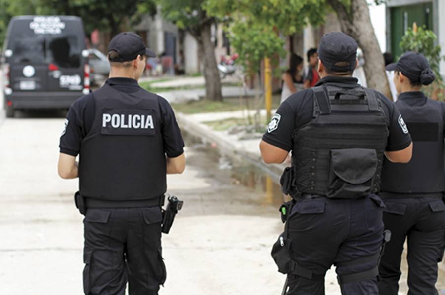 El gobierno provincial explicó cuándo abonará las subas salariales a los policías