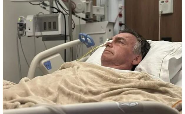 Trasladaron a Jair Bolsonaro de la cárcel a un hospital: qué le pasó