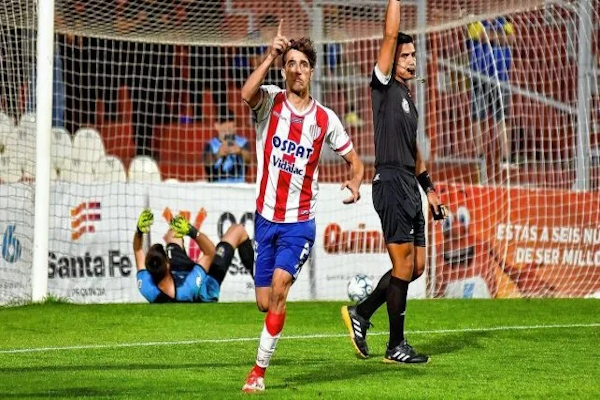 Unión rescató un empate agónico en reserva ante Racing
