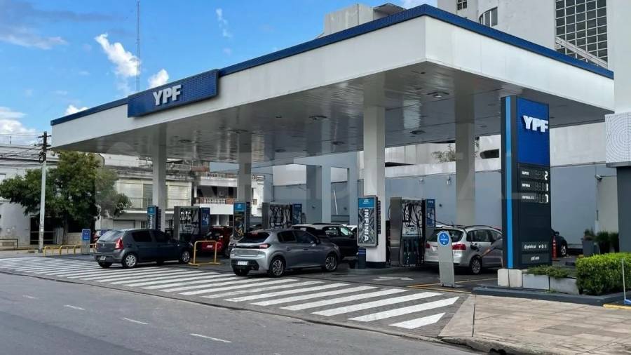 Aumento de combustibles: YPF subió $25 y la súper ya cuesta $2.025