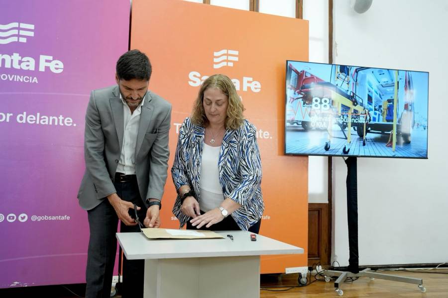 Pullaro impulsa una inversión de casi $ 10.000 millones para sumar 88 ambulancias 