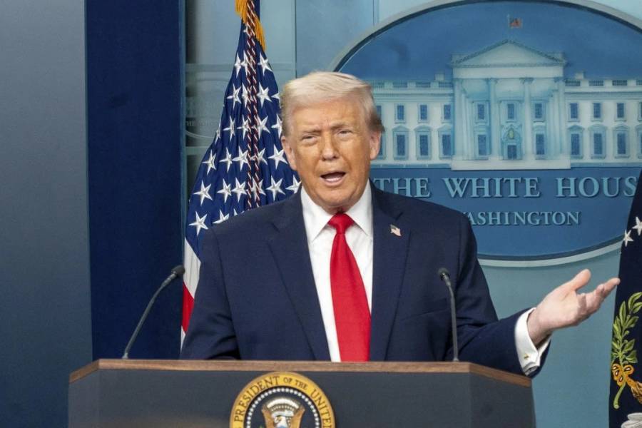 Donald Trump aseguró que el líder supremo de Irán pidió un alto el fuego