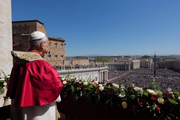 El papa León XIV pidió el fin de la guerra y la indiferencia en su mensaje de Pascua