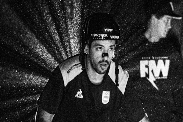 Maligno Torres inició la temporada con una victoria en Francia