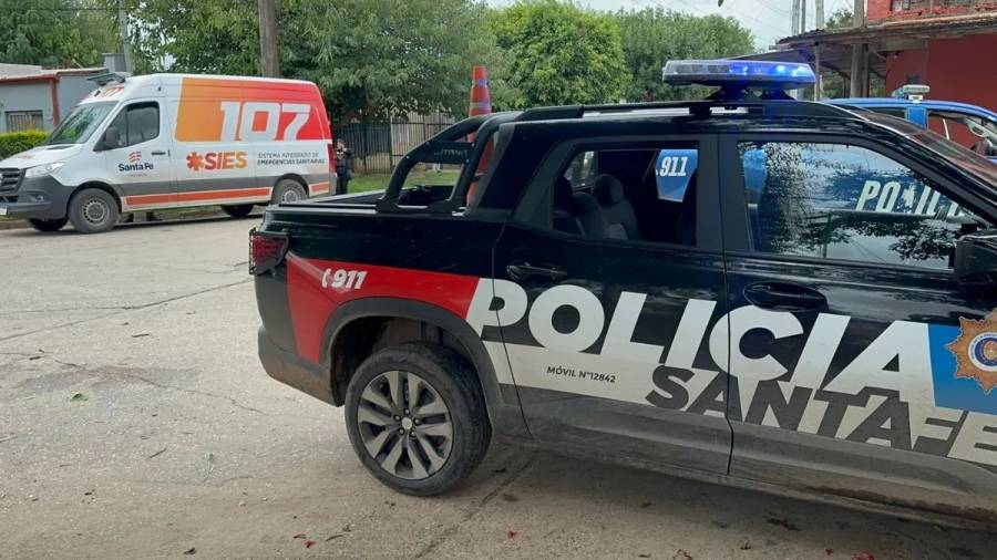 Balearon a un chofer de aplicación para robarle la moto en barrio Coronel Dorrego