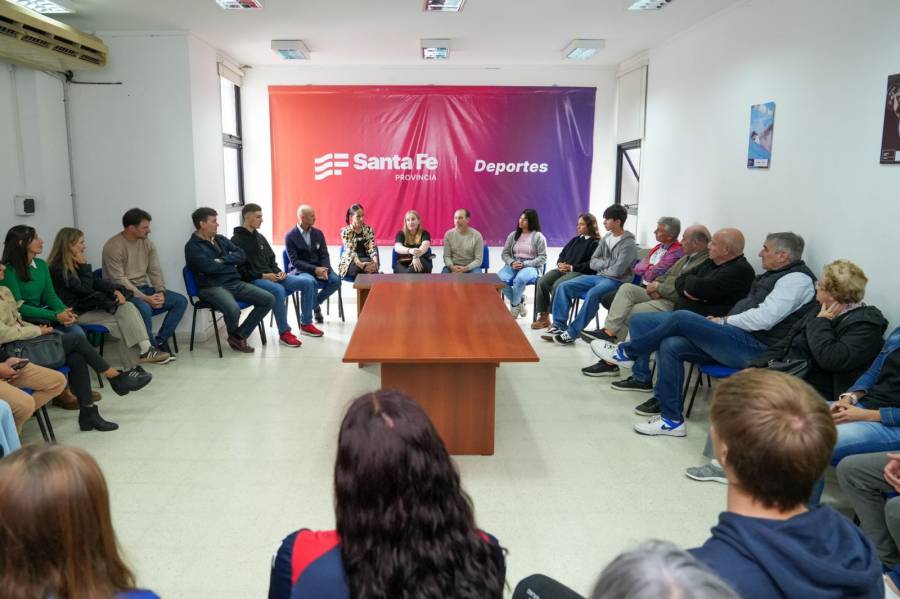 Provincia entregó aportes económicos a deportistas 