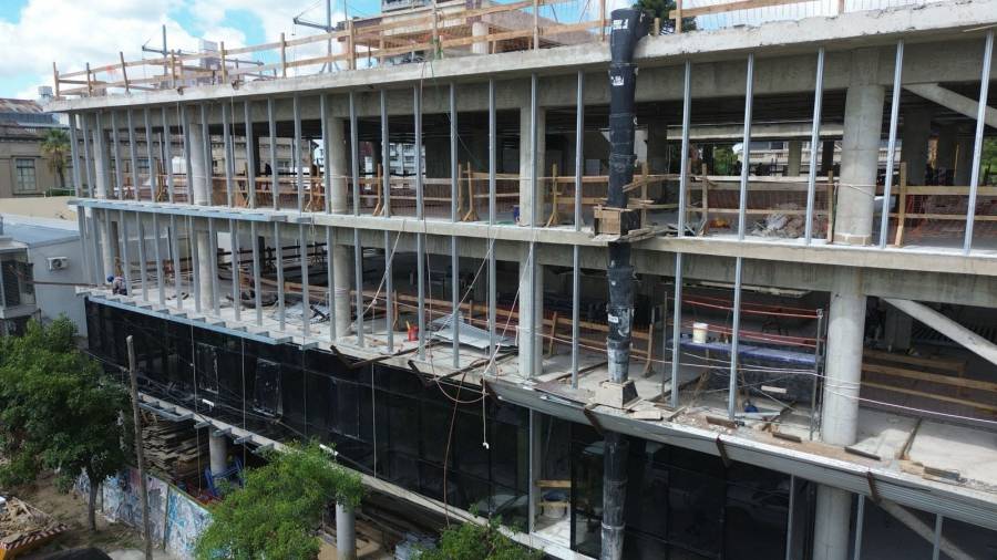 Nuevo edificio del Instituto 8: el Gobierno Provincial comenzó los trabajos para el cerramiento perimetral