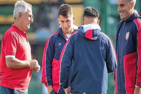 Unión con la baja de Estigarribia y pendiente de Cuello antes de Vélez