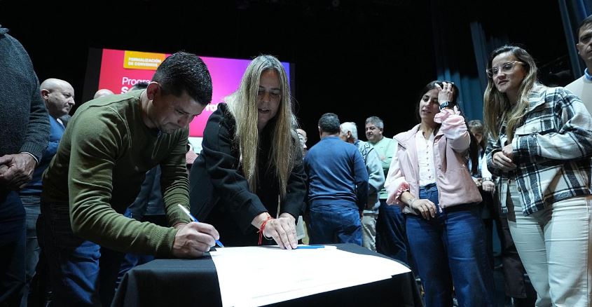 Provincia aumentó este año un 50 % los aportes a municipios y comunas para fortalecer los servicios locales de niñez
