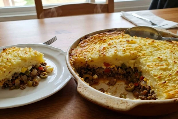 Pastel de papa con carne picada: dorado y con relleno jugoso