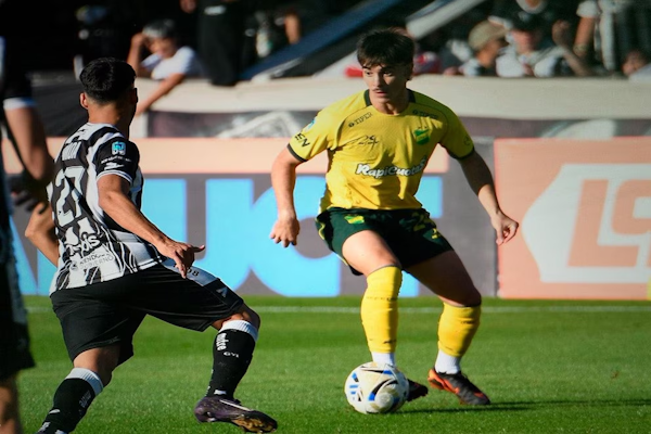 Gimnasia de Mendoza le ganó a Defensa y Justicia y favoreció a Unión