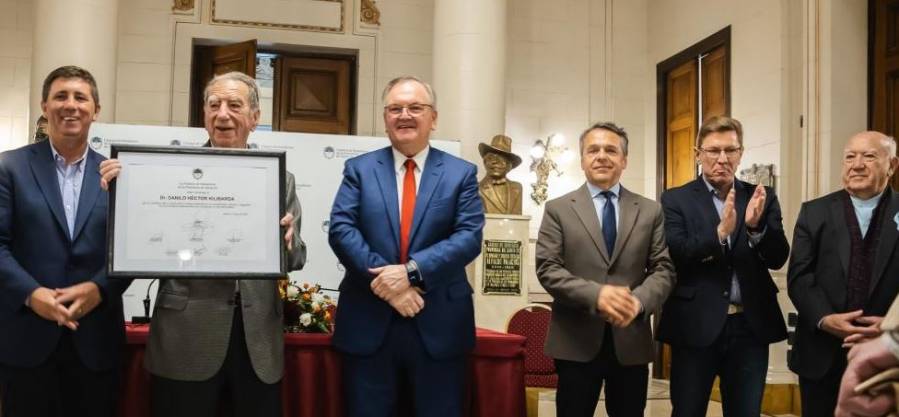 El Senado provincial homenajeó a Danilo Kilibarda por su legado democrático