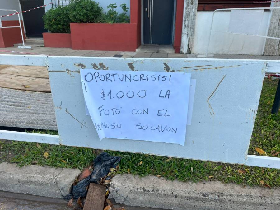 “Sacate una foto con el socavón”: La irónica protesta de vecinos de República de Siria al 4400