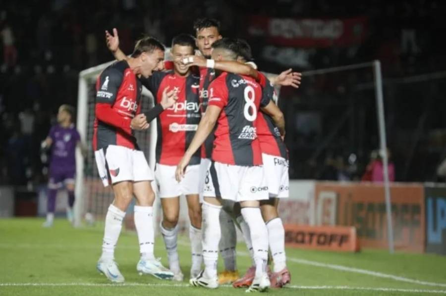 Colón fue más que All Boys y se quedó con una victoria clave