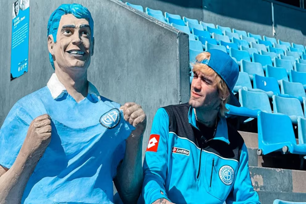 El festejo de Ramiro Bueno por el titulo de Belgrano en el cumpleaños de Rodrigo