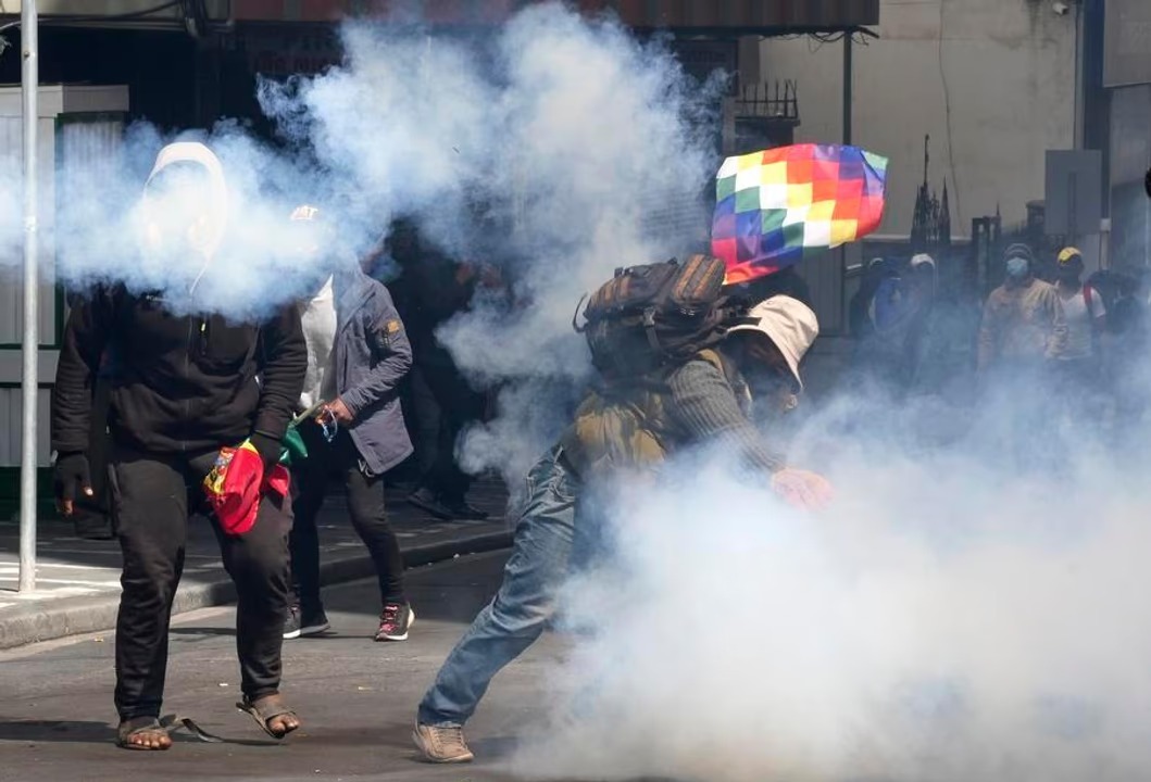 Bolivia inicia segundo mes de bloqueos en cerca de 100 puntos del país