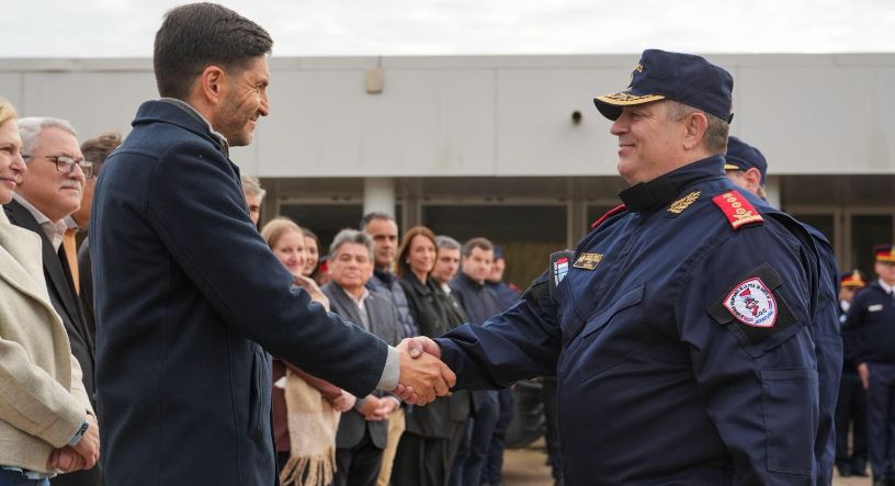 Pullaro en el Día del Bombero Voluntario: “Sentimos orgullo por ustedes y por eso invertimos para que sean los más preparados y equipados de la Argentina”
