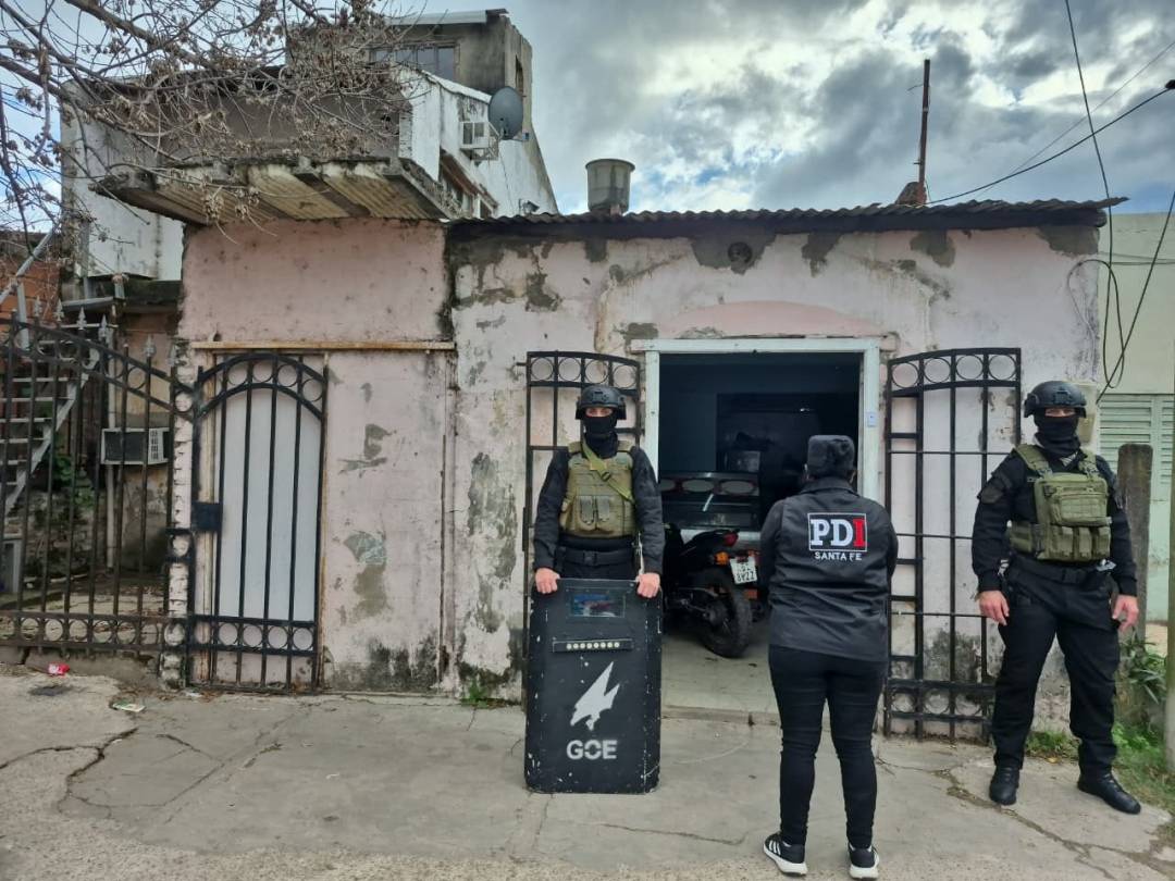 Detenidos y secuestro de cocaína en allanamientos en barrio San Lorenzo 