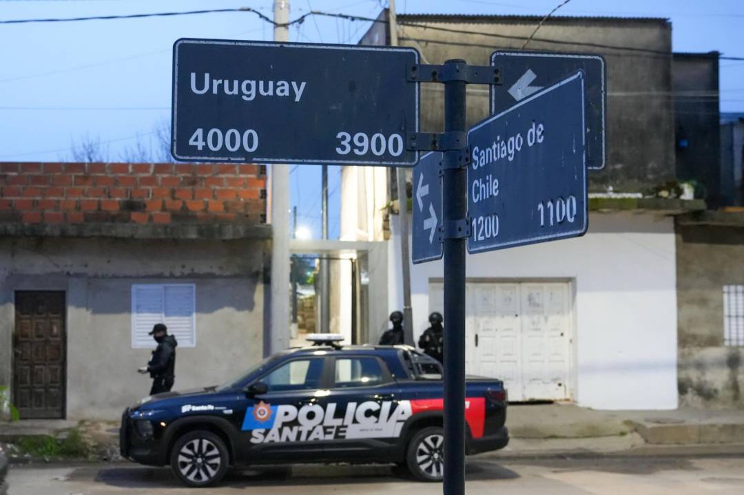 Provincia profundiza su ofensiva contra el microtráfico y la violencia en barrio San Lorenzo: 22 allanamientos y cuatro detenidos