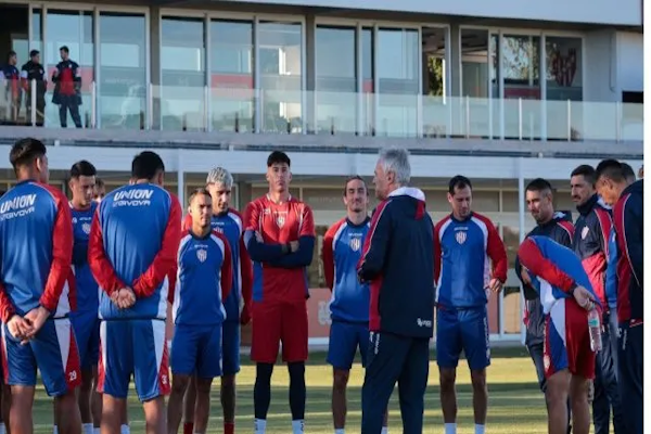 Unión avanza para achicar el plantel