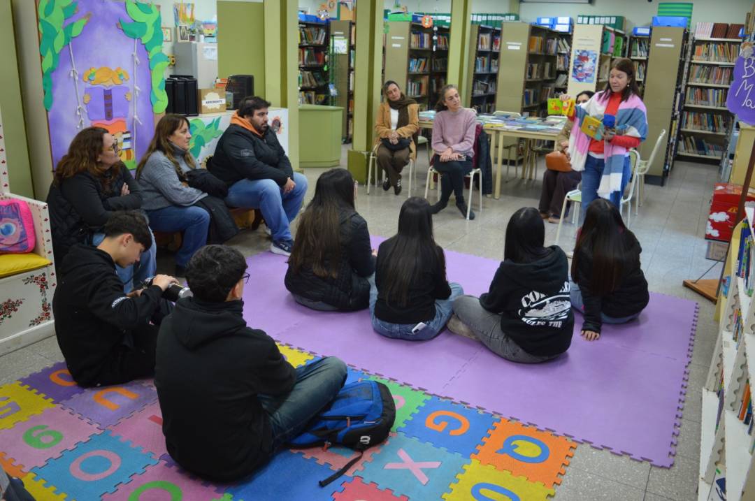 La Municipalidad fortalece la promoción de la lectura entre niños, niñas y jóvenes