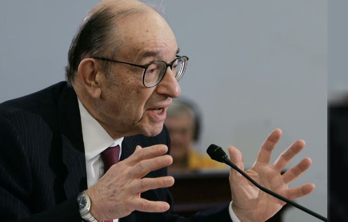 A los 100 años murió Alan Greenspan