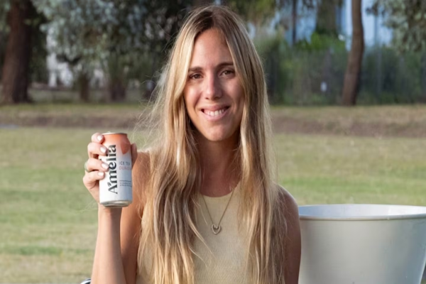 Una marplatense creó el primer té frío en lata de la Argentina