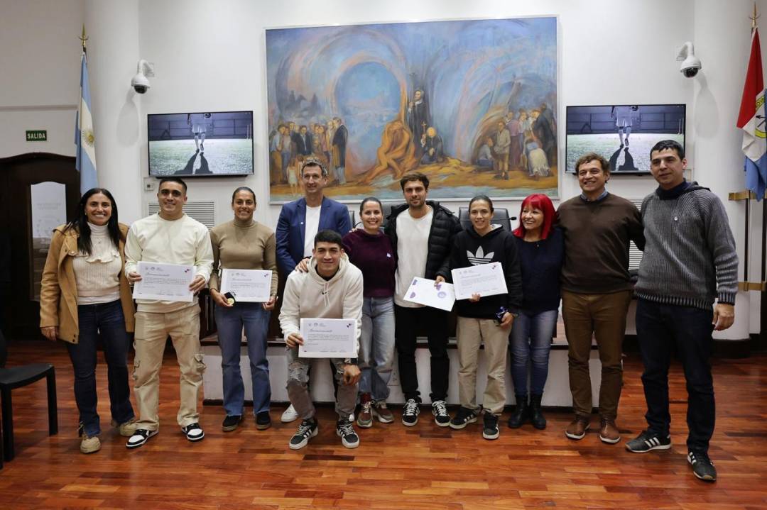 El Concejo Municipal entregó los premios “Gol de mi ciudad”