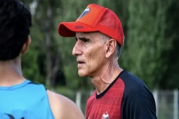 Russo no es más el DT de la Reserva de Colón y ya tiene reemplazo