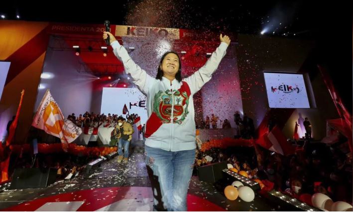 Keiko Fujimori se consagró presidenta electa de Perú en un ajustado balotaje