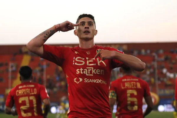 Colón con Garate en Santa Fe tiene a su segunda incorporación