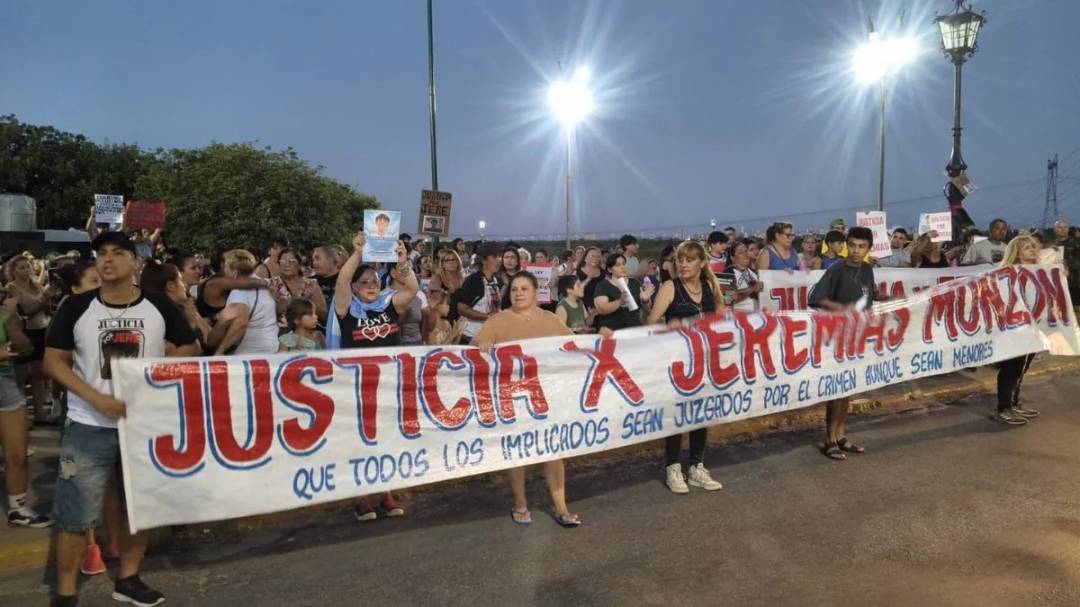 La familia de Jeremías Monzón impulsa un mural en la Costanera 